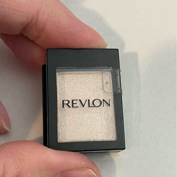 Revlon Colorstay Shadowlinks‎ #030 Sand Pearl Eyeshadow SINGLE - Picture 1 of 3
